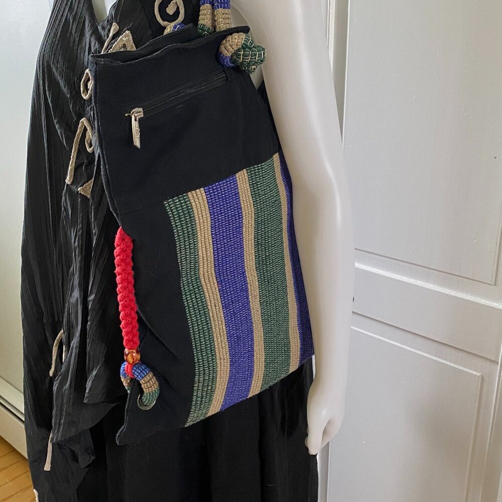 Handmade Lily Jute Multicolored Shoulder Bag